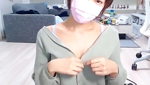 Erotic live chat with cute beautiful girl