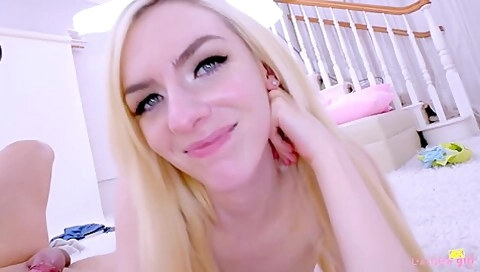 Close Up Fuck Girl In Big Cock - Teaser Video